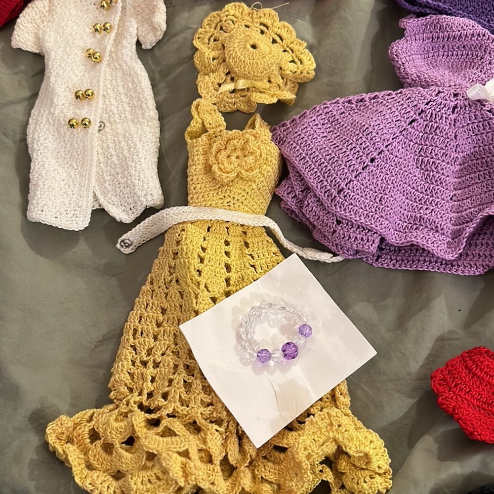 9 Handmade Barbie doll outfits - Picture 8 of 16